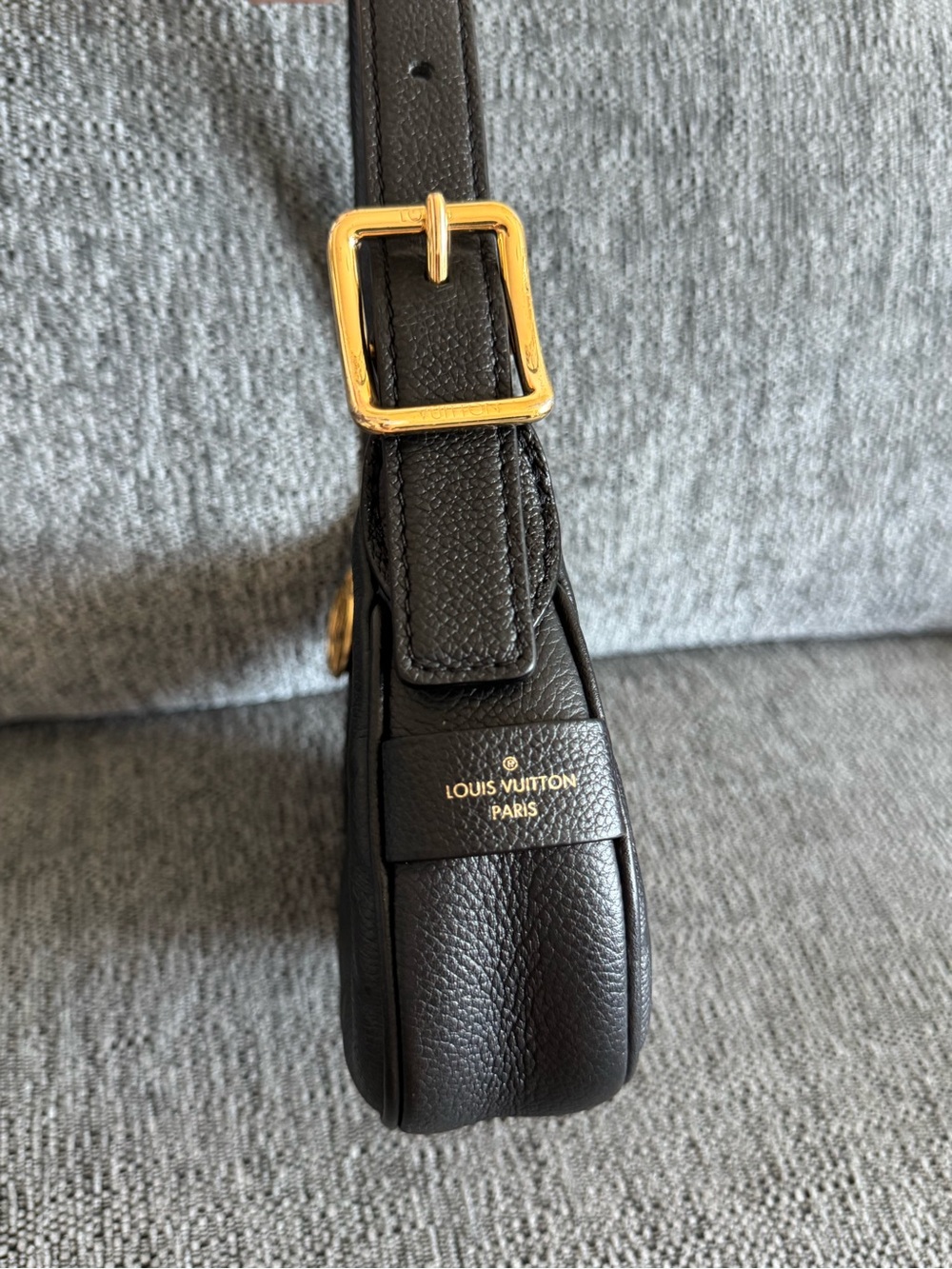 Louis Vuitton Moon shoulder empreinte mini - Picture 6 of 9